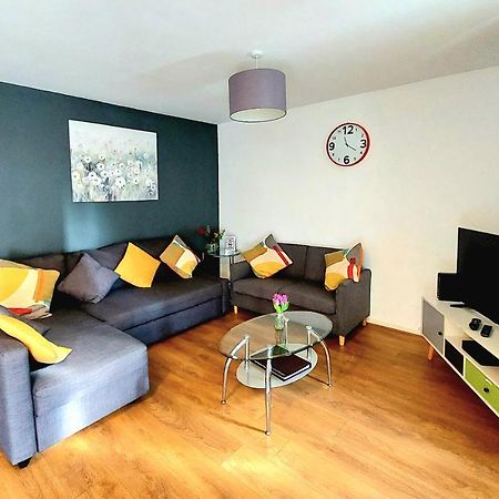 Milton House: 3-Bed Home with Free Wi-Fi and Parking in Newcastle Exterior photo