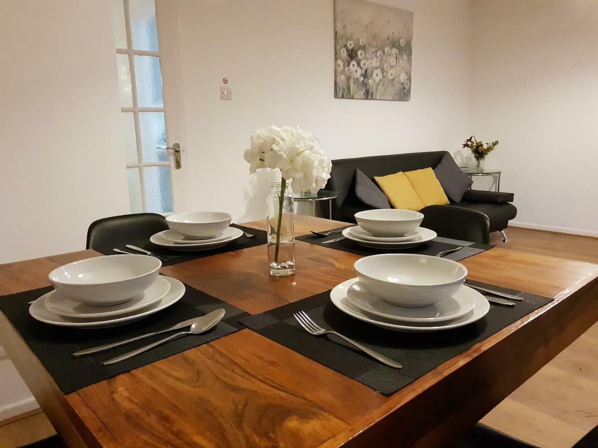 Milton House: 3-Bed Home with Free Wi-Fi and Parking in Newcastle Exterior photo